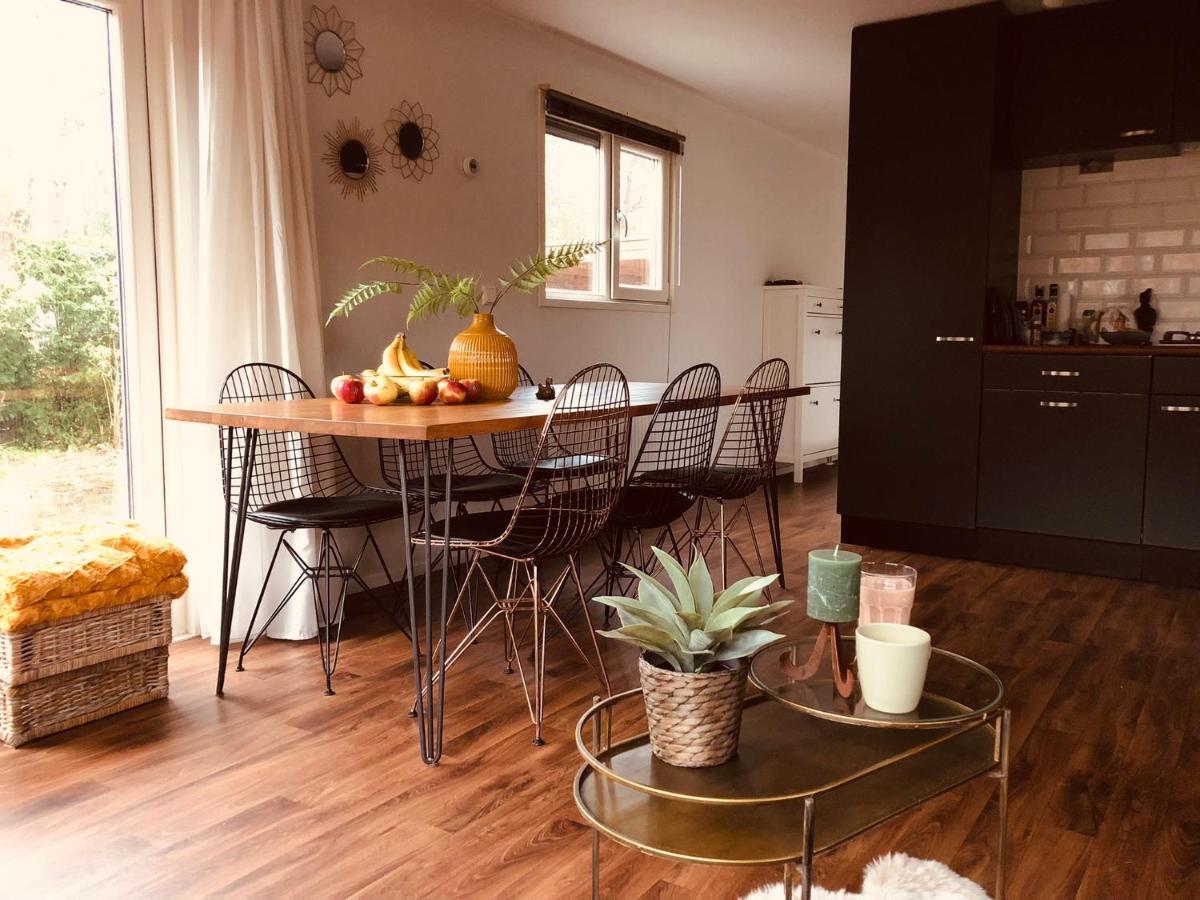 Chalet Bosrand 42 Park Veluwshof 6 p Hoenderloo Buitenkant foto