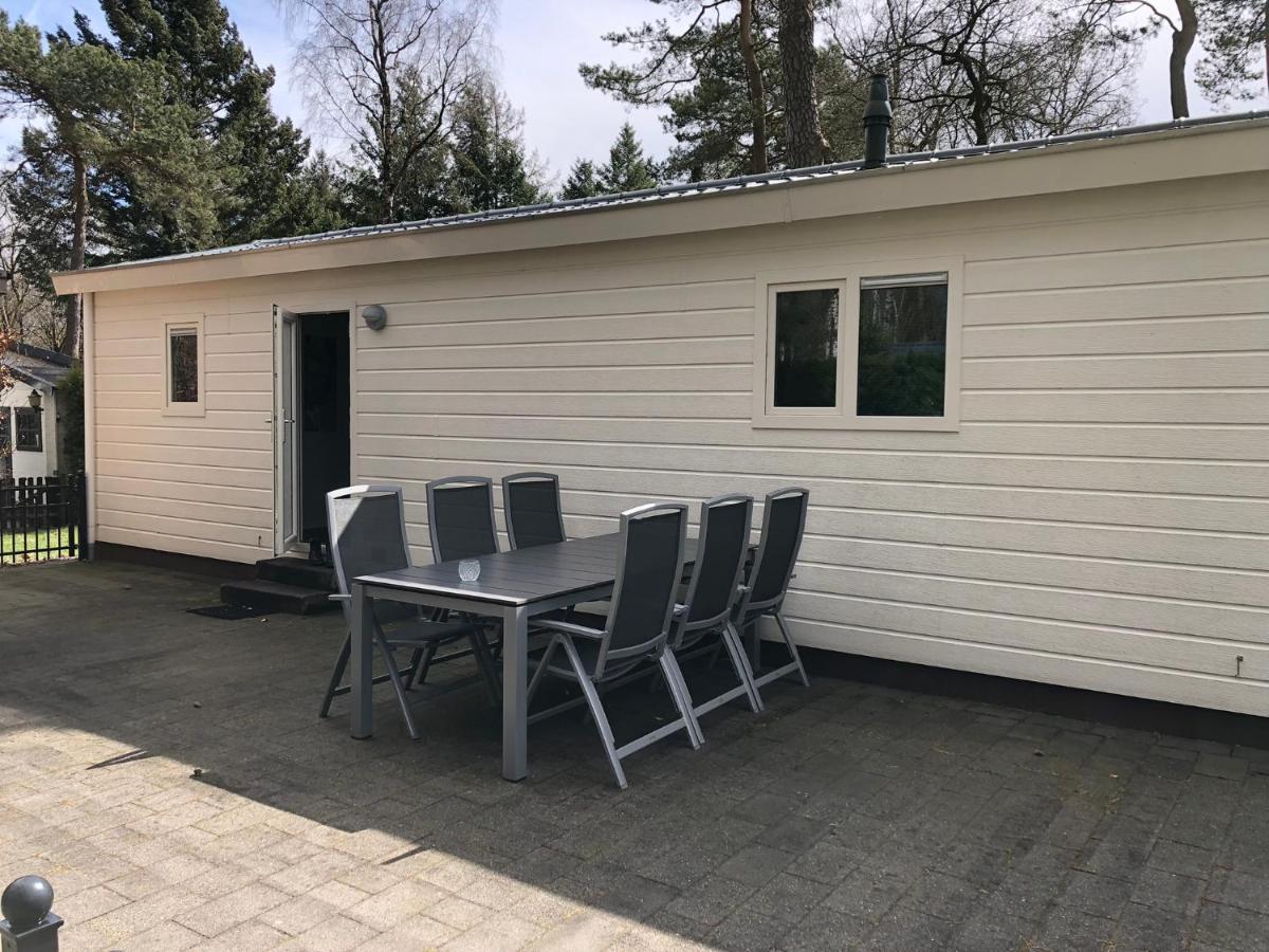 Chalet Bosrand 42 Park Veluwshof 6 p Hoenderloo Buitenkant foto